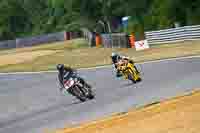 brands-hatch-photographs;brands-no-limits-trackday;cadwell-trackday-photographs;enduro-digital-images;event-digital-images;eventdigitalimages;no-limits-trackdays;peter-wileman-photography;racing-digital-images;trackday-digital-images;trackday-photos